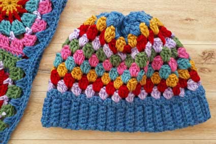 how to crochet a granny square hat