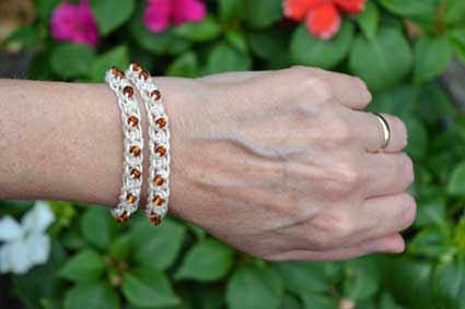 Crystal Cube Tennis Bracelet Tutorial | Beaded bracelets tutorial, Beaded  jewelry, Beaded bracelet patterns