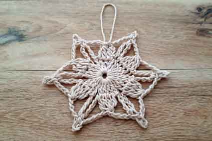how to crochet a snowflake