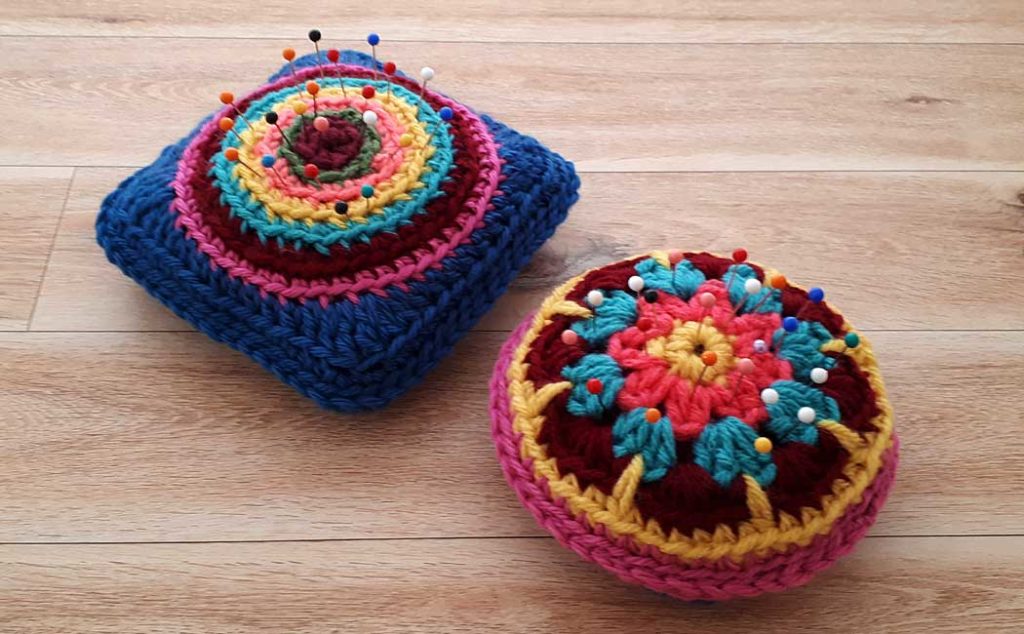 how to make a square crocheted pincushion
