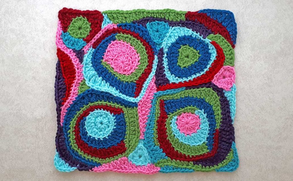 Freeform Crochet ~ How to Join Scrumbles Together