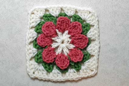 Crocheted Granny Square 3D in Pink