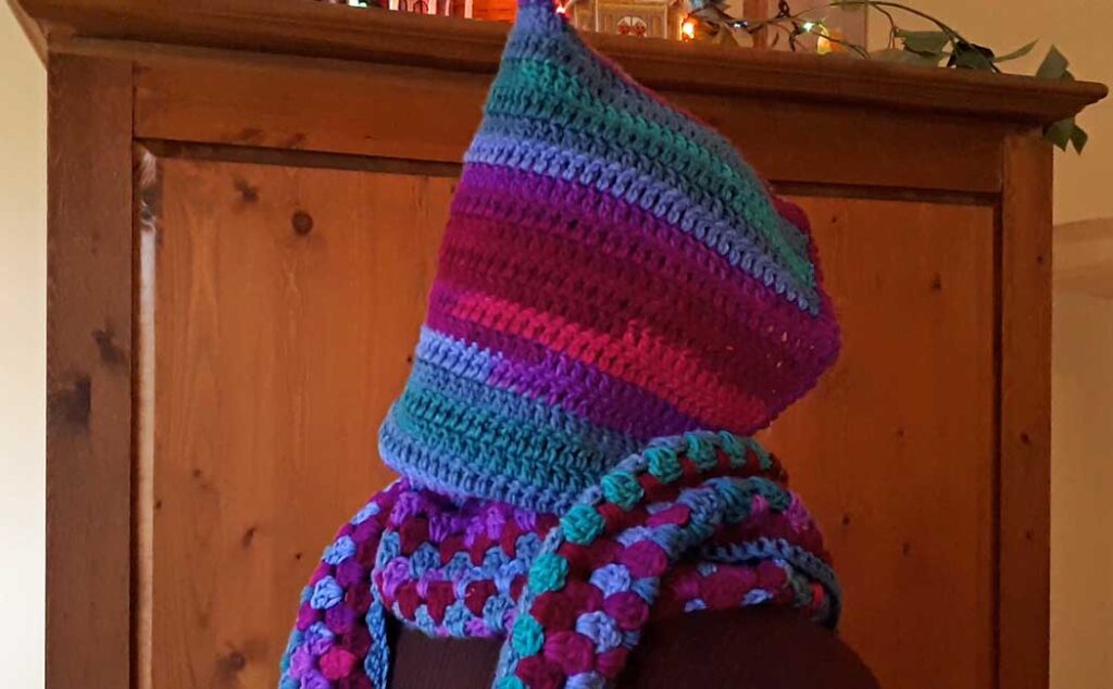 hooded crocheted scarf back