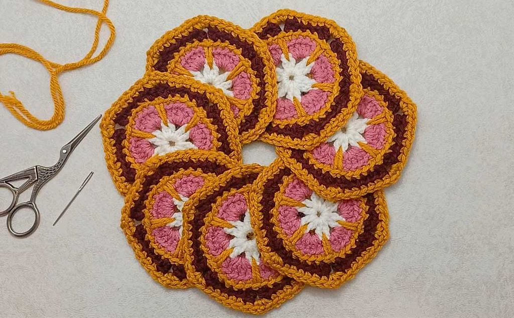 small hexagon purse with a closure supplies